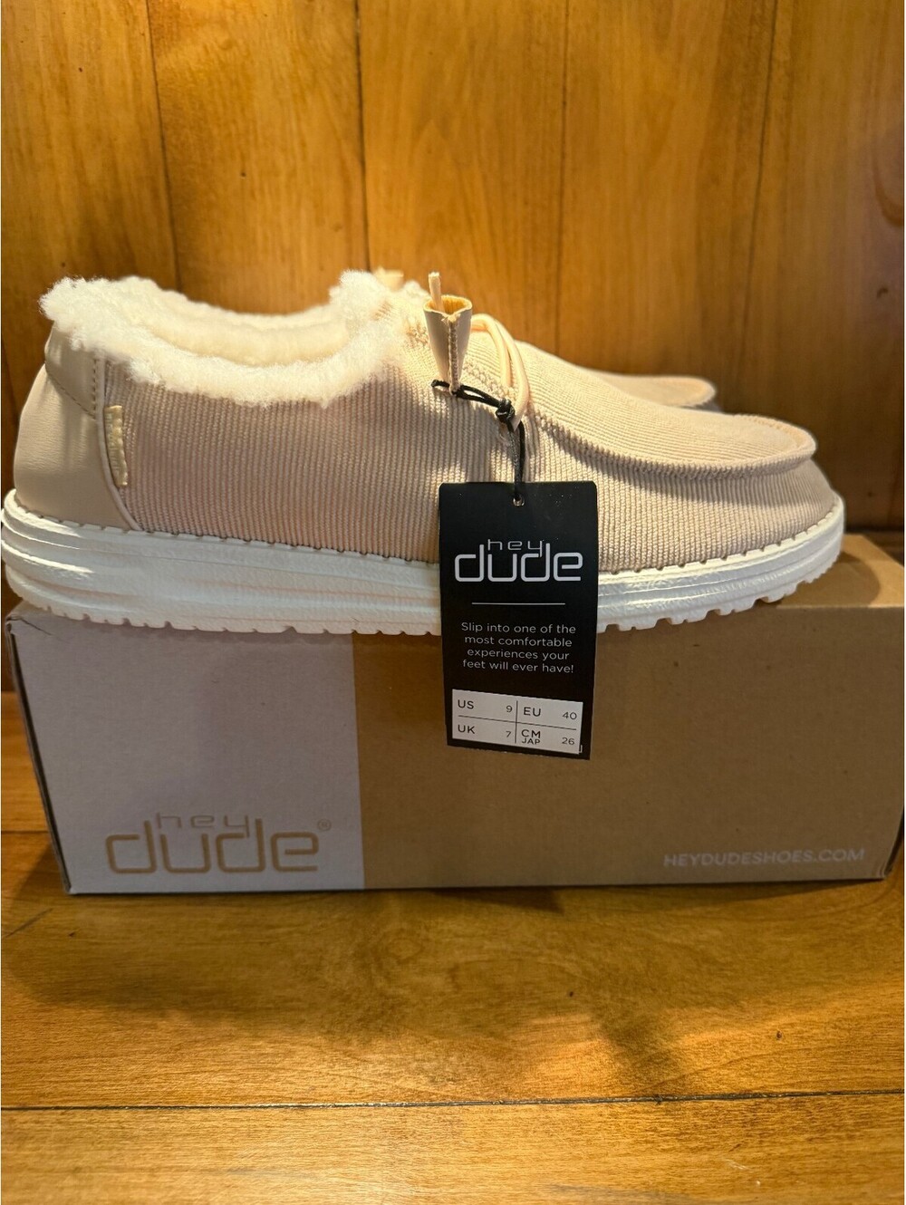 New Hey Dude Wendy Corduroy Cream Casual Slip-On Shoes Women's Size 9 US - Picture 8 of 11